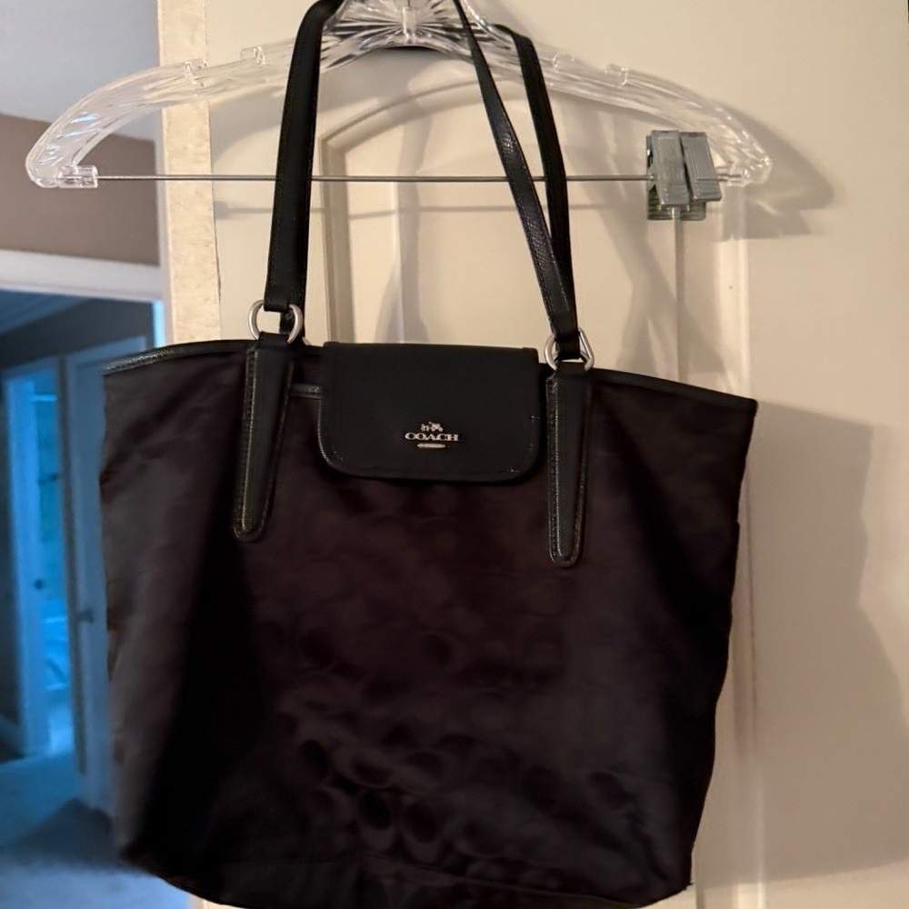 COACH Ward Tote - Picture 7 of 7